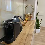 Mimosa\'S Apartment With Lovely Balcony